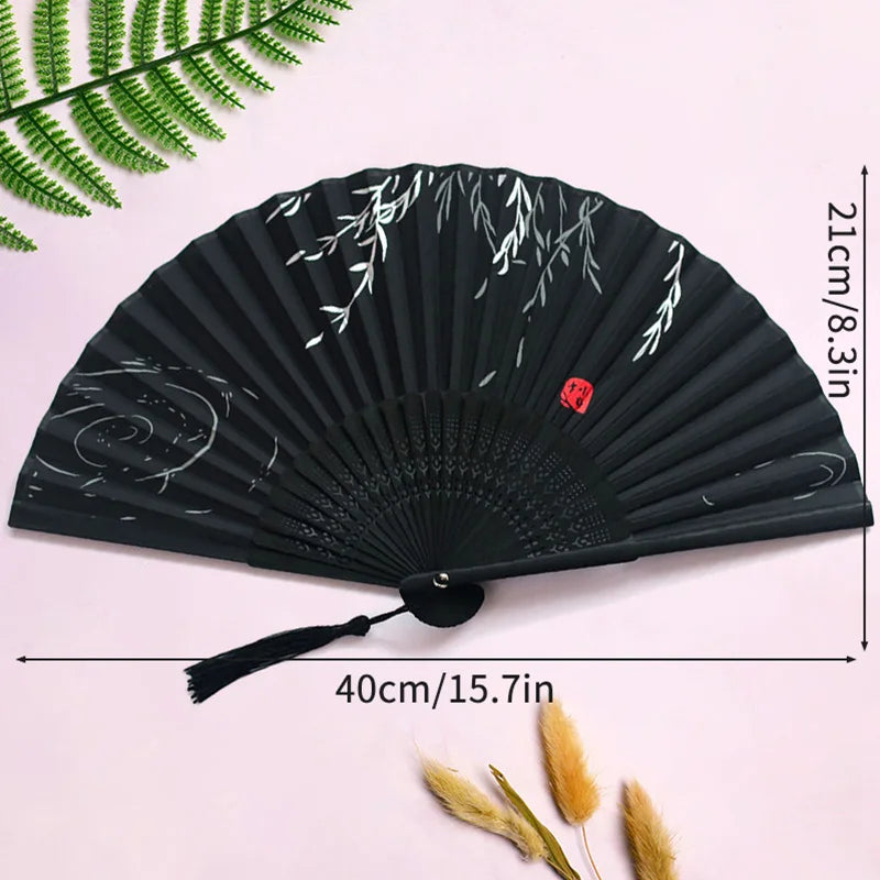 éventail pliant traditionnel bambou motif fleurs cerisier pompon mariage élégant
