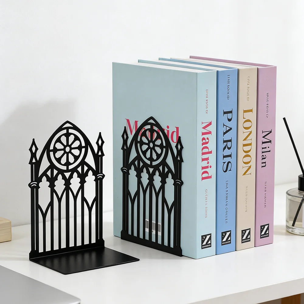 étuis livres gothiques métal motifs géométriques antiderapant noir decoration maison