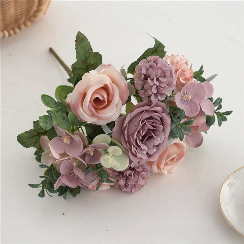 Bouquet artificiel roses blancs feuilles vertes décoration intérieure mariage romantique classique 30cm
