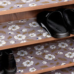 tapis protection meuble gris clair blanc beige bleu fleurs dorées feuilles vertes moderne adhésif