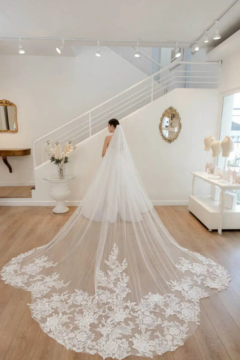 voile mariée blanc ivory dentelle broderie florale transparente classique longueur cathédrale erotique