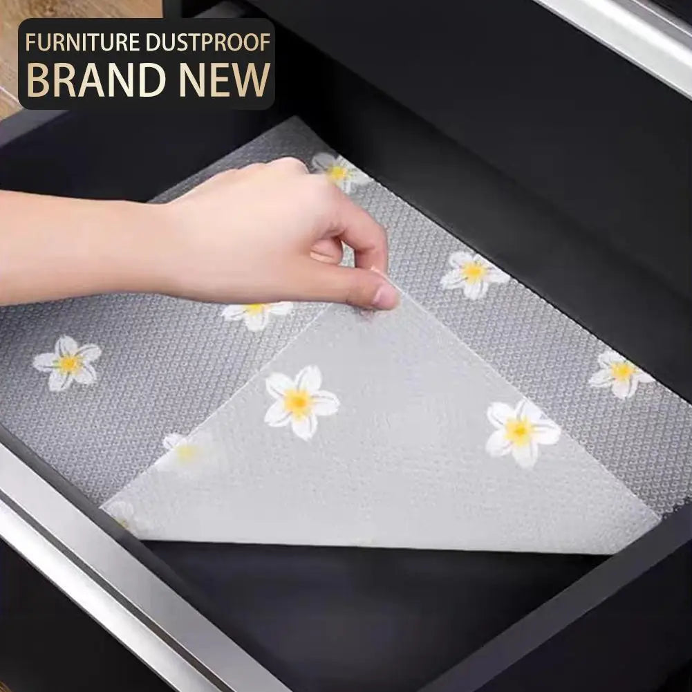 tapis couvre meuble gris clair blanc jaune vert fleurs feuilles moderne décoratif évai