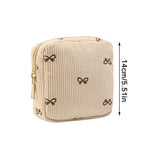 sac rangement serviettes hygiéniques réutilisable broderie fleurs animaux quadrillée fermeture glissière beige clair