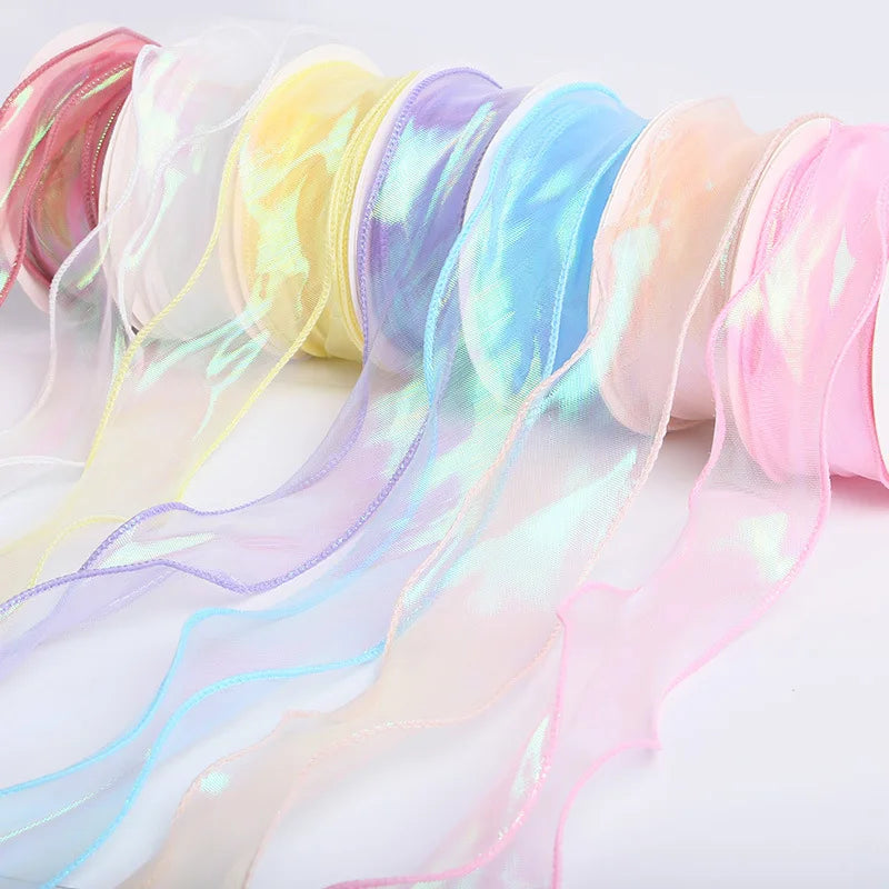 ruban organza holographique violet bleu blanc rose jaune vert moderne élégant artisanal emballage cadeau