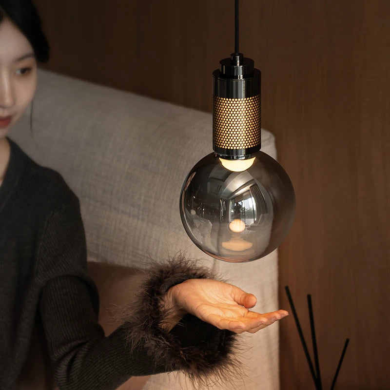 lampe suspendue moderne industrielle verre transparent noir doré maille dorée 2700k 5700k