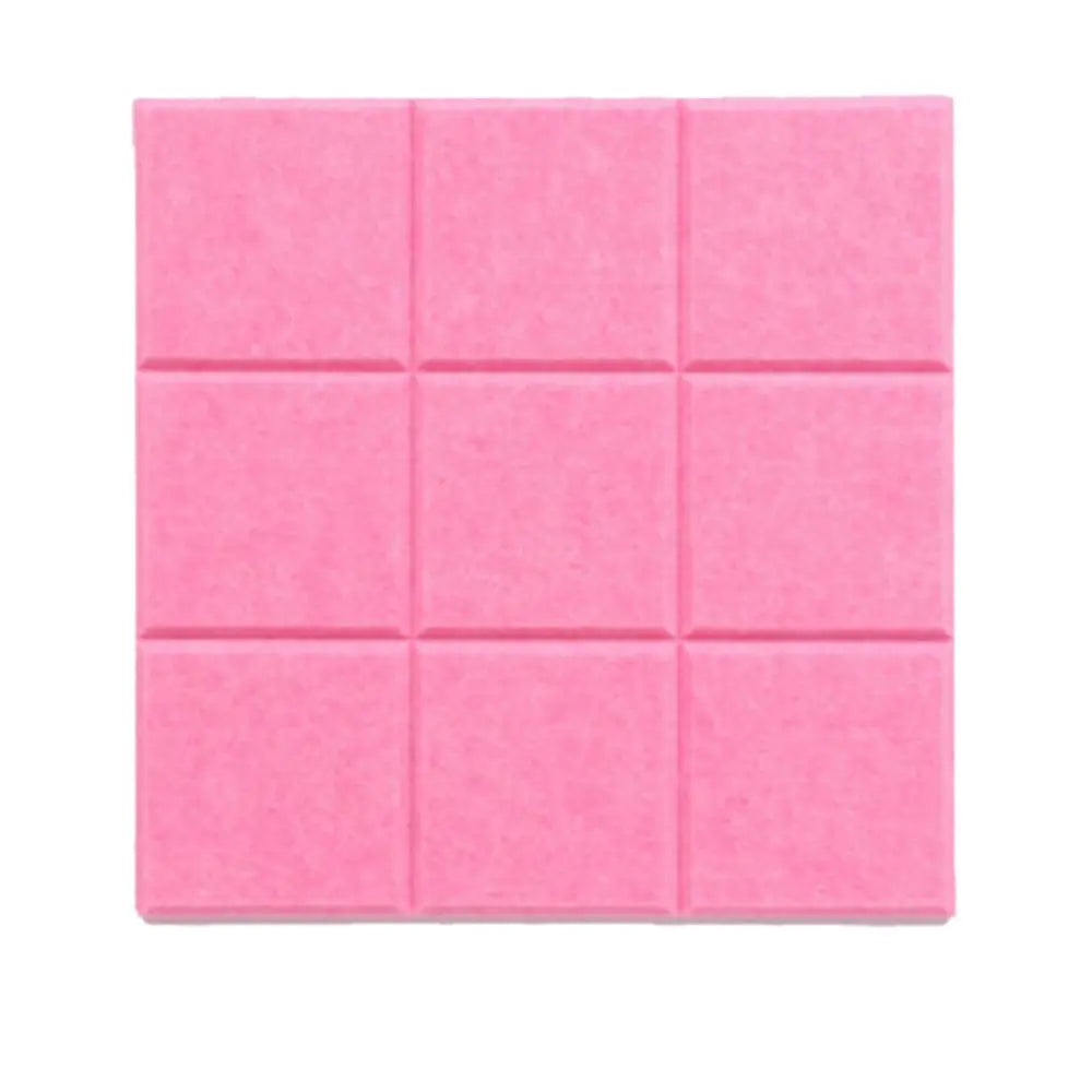 panneau rangement bleu clair moderne clips photos cartes postales accessoires feutre minimaliste blanc rose