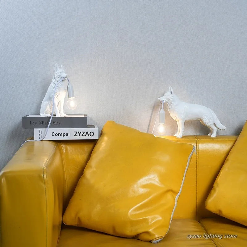 lampe poser chien réaliste détaillée blanc noir contemporaine minimaliste ampoule câble eléctrique