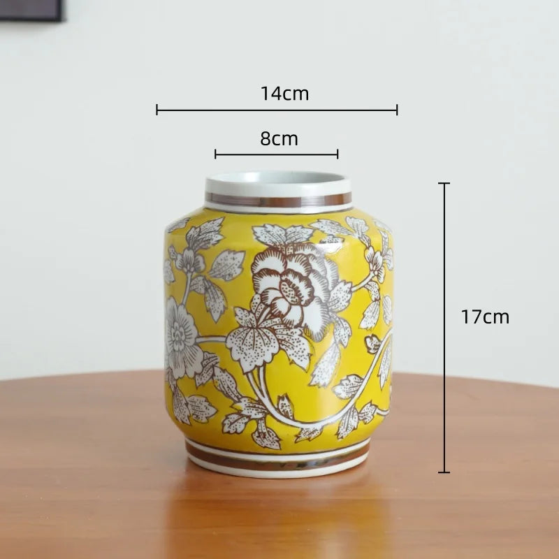 vase porcelaine chinois blanc bleu fleurs feuilles oiseaux géométrique classique floral table decoration