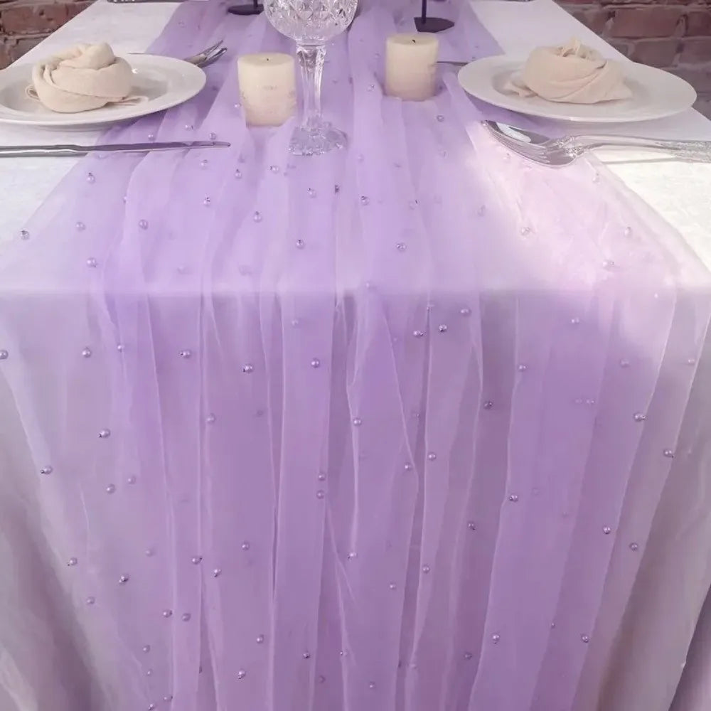 nappe décorative rose blanche couteaux fourchettes verres bougies semi transparent festive élégante plissée tissu