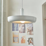 lampes suspendues scandinaves minimalistes rouge blanc gris clair salon chambre UFO déco nhà
