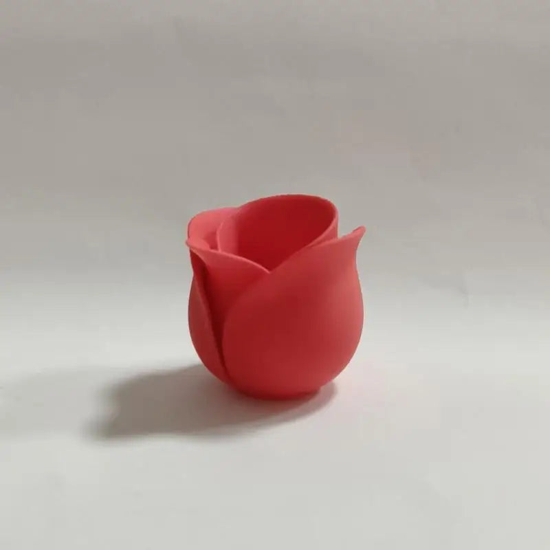 cache pot moderne forme fleur rose clair rose foncé support plante salon table