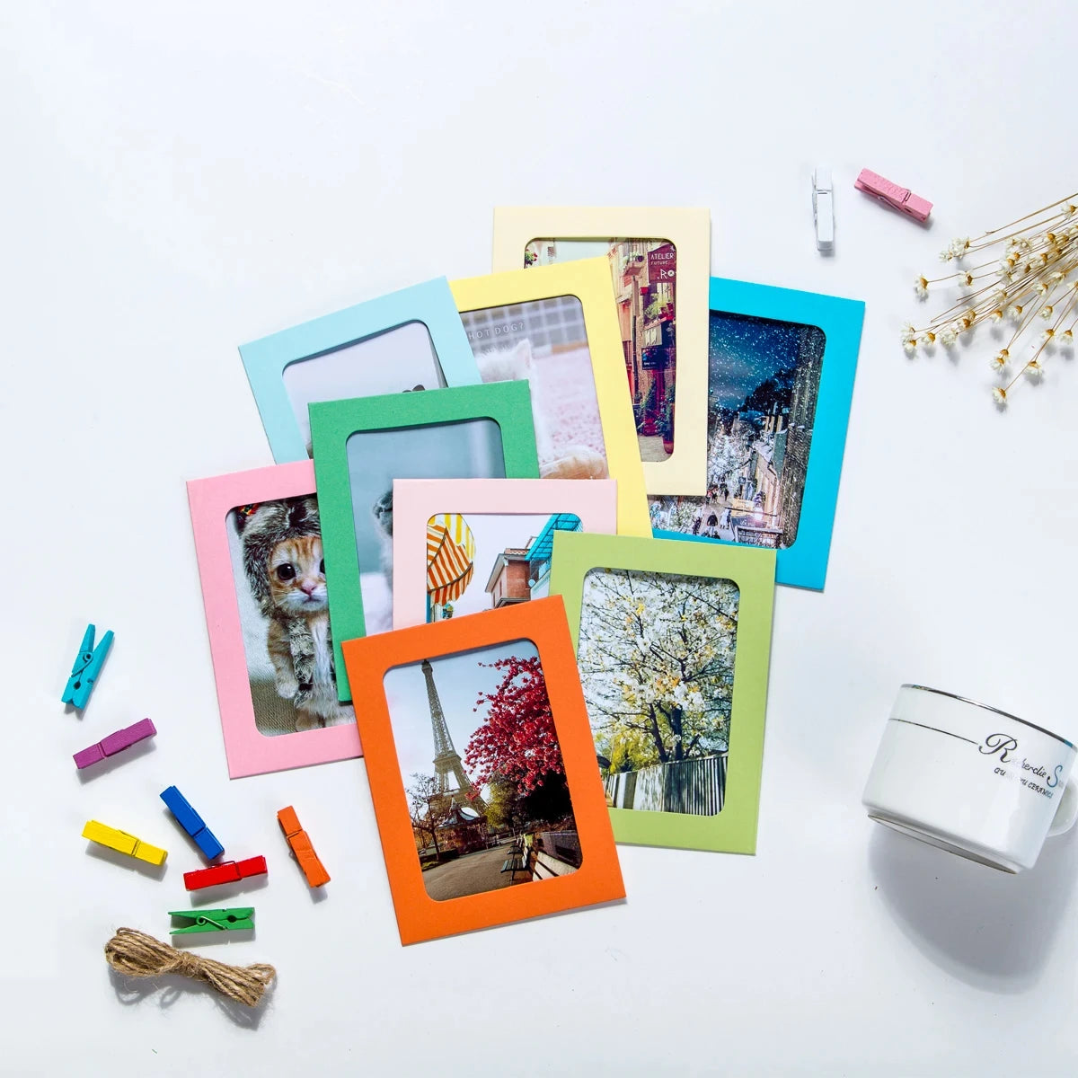 cadres photo bohèmes papier colorés pinces corde jute scrapbooking décoration maison festive
