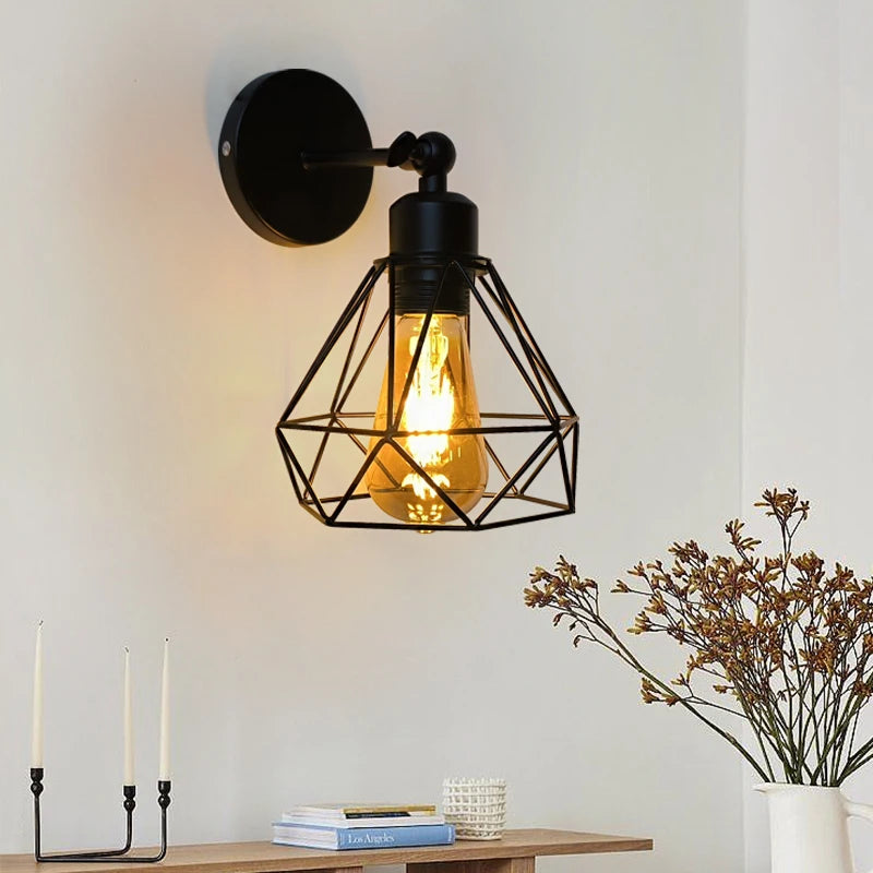 lampe murale industrielle vintage cage métallique noire ampoule E27 chambre entrée étude