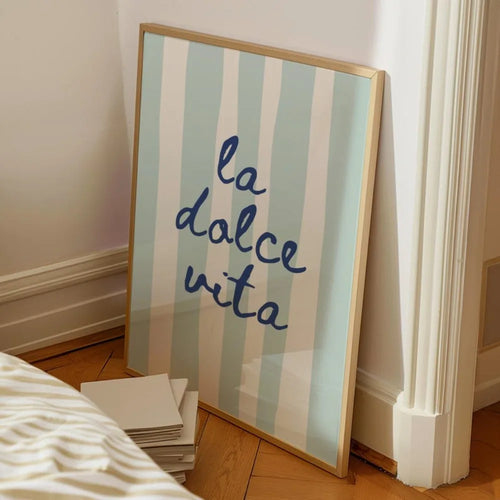 toile art murale dolce vita bikini bleu sardines plage rétro moderne cadre bois