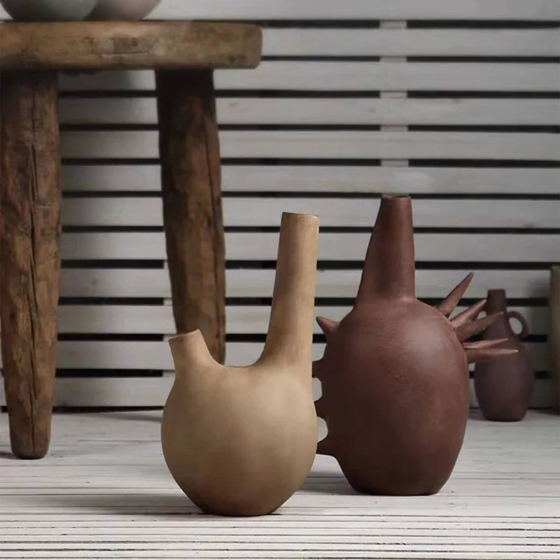 vase moderne céramique beige marron texture naturelle minimaliste décoration maison