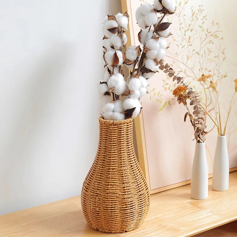 vases decoratifs bohemes rotin tissage apparent fleurs artificielles beige clair blanc