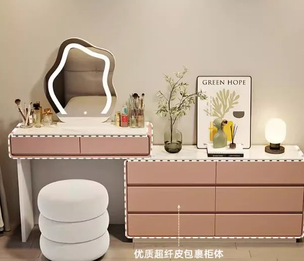 meuble coiffeuse bois blanc moderne tiroirs miroir tabouret lampe maquillage chambre