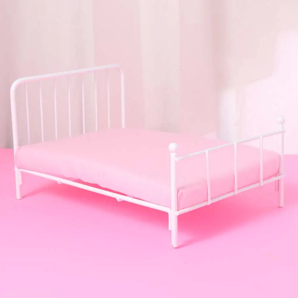 lit poupée rétro or blanc vintage fer forgé mini chambre 112 draps