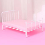 lit poupée rétro or blanc vintage fer forgé mini chambre 112 draps