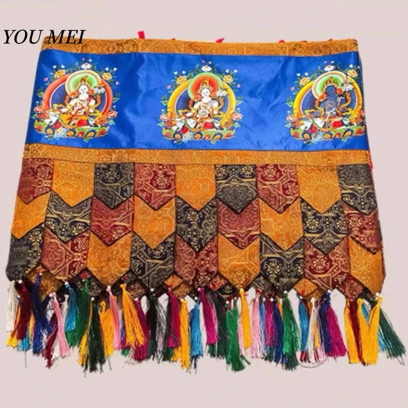 rideau décoration bouddhiste brodé motifs religieux couleurs bleu marron orange vert clips franges multicolores