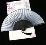 éventail pliant fleurs cerisier papillons art japonais traditionnel tassel couleur bleu rose