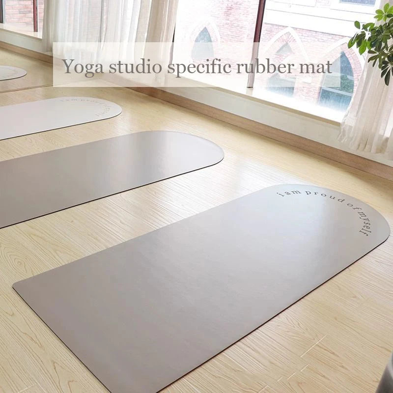 tapis yoga gris rose blanc anti dérapant texture moderne minimaliste anneau noir personnalisable