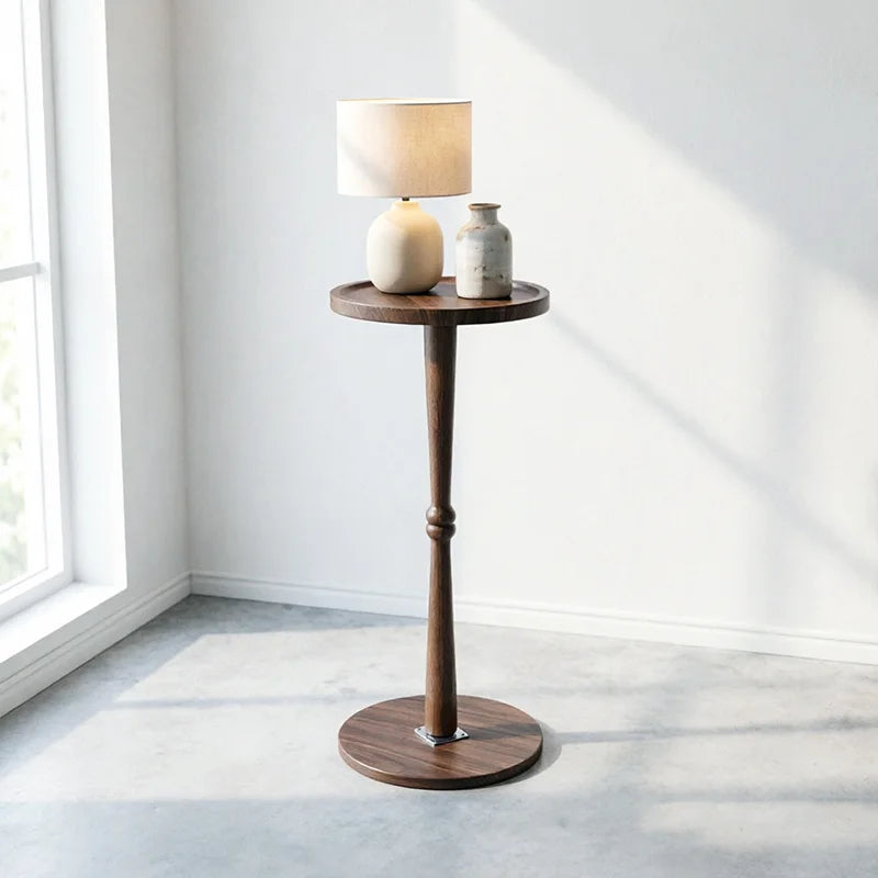 table basse moderne bois marron petite taille salon contemporain pied central détails sculptés