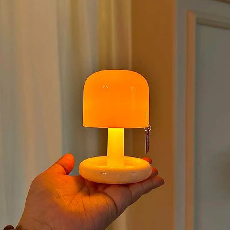 lampe table veilleuse rechargeable led orange beige moderne champignon