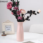 vases decoratifs modernes minimalistes rose vert blanc texturés fleurs artificielles