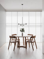 suspension lumineuse moderne sphères blanches structure noire led neutre lumière blanc noir