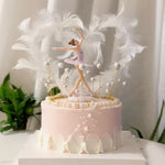 décoration gâteau danseuse tutu plumes chaussures danse transparentes anniversaire rose blanche ballet