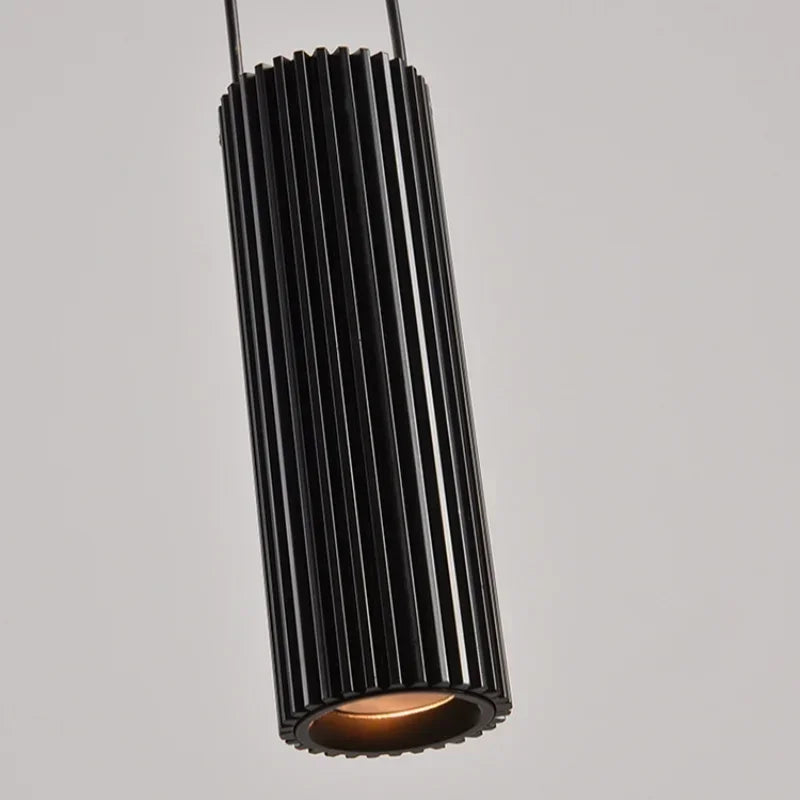 suspension lumineuse moderne minimaliste blanc noir rond lisse opaque câble noir