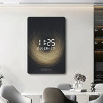 horloge murale moderne affichage numérique abstraite texture bois noir doré salon