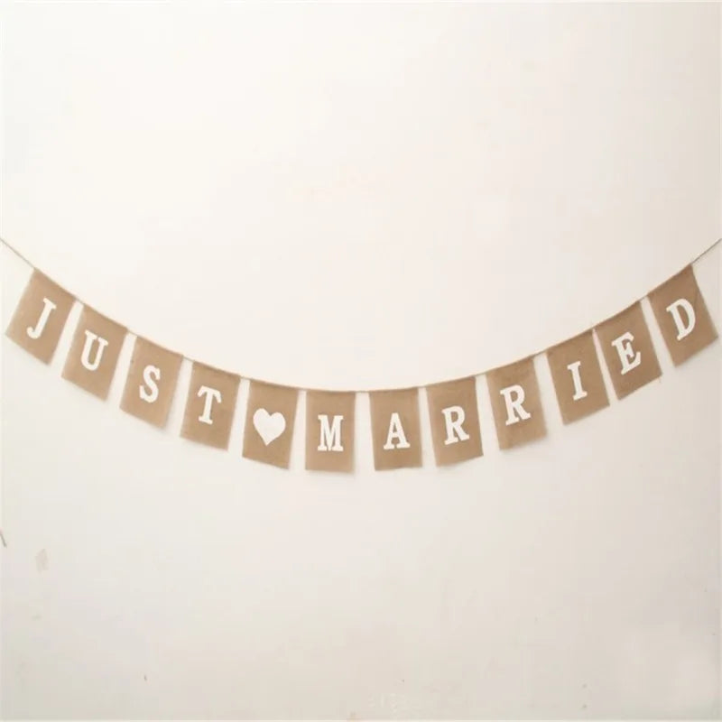 guirlande bannières toile jute rustique lettres JUST MARRIED coeur blanc anniversaire mariage noel nouvel