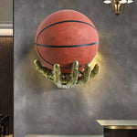 balle basket ball orange noire texture rugueuse moderne support mur rack.storage respectueux environnement