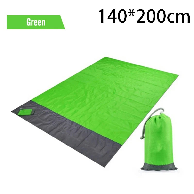 tapis plage imperméable bleu moderne sac rangement clous carabiner camping