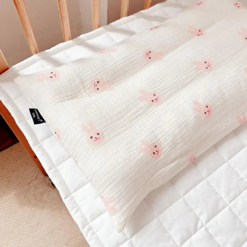 coussin bébé blanc animaux lapins chevaux doux confortable étanche polyester coton