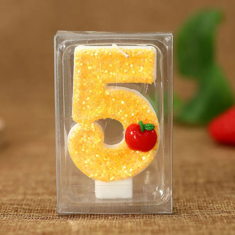 bougies numeriques jaune paillette pomme rouge anniversaire decoratif thème feuille verte paillettes dorées tringle