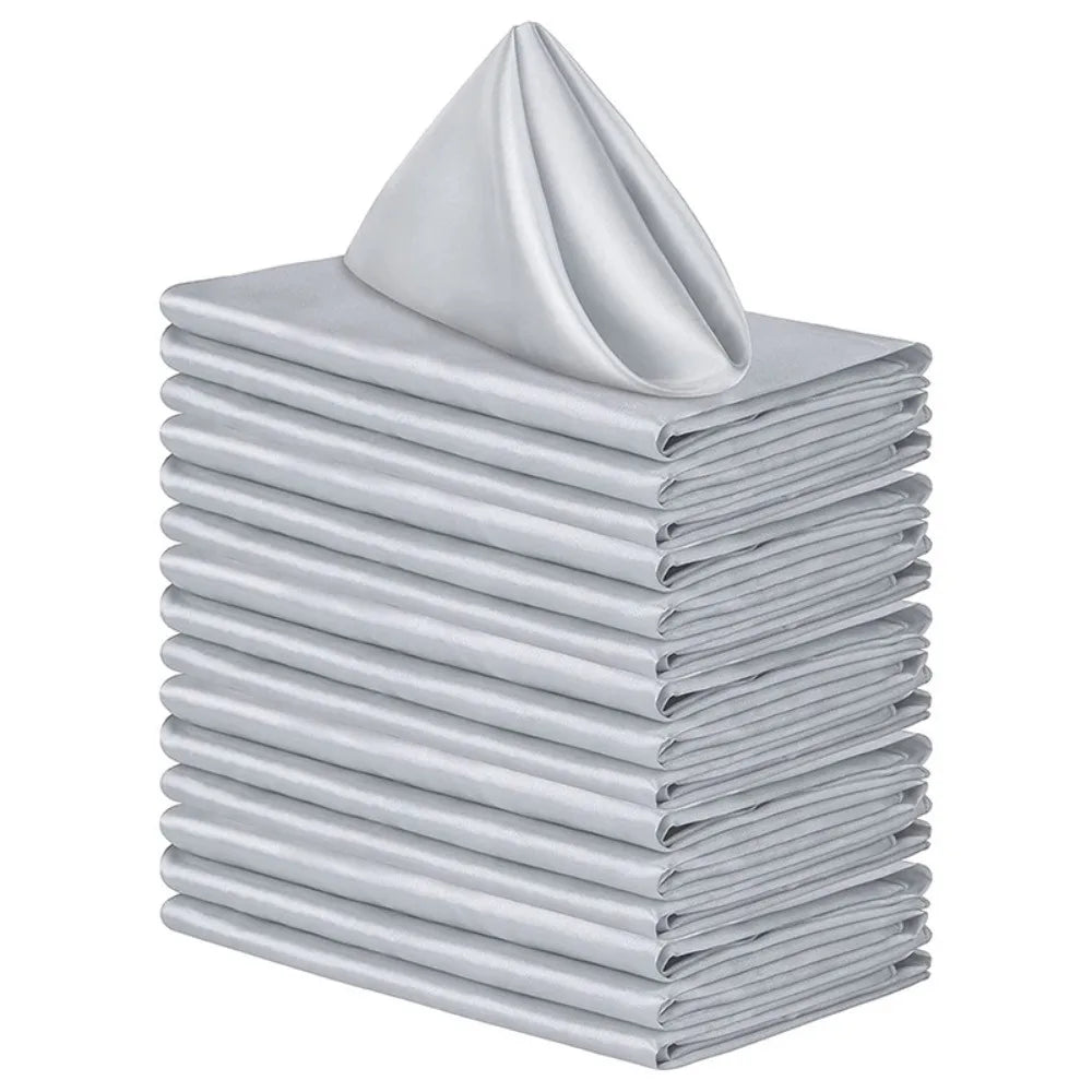 serviettes satin 30x30cm noir bleu marine rose pâle vert clair classiques réutilisables lavables événements