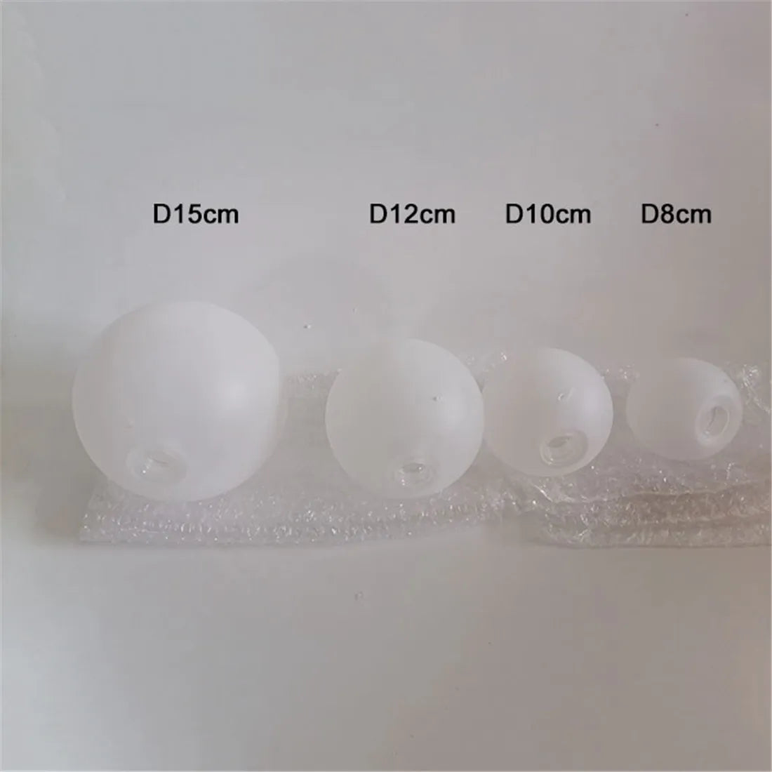 boule suspension moderne blanc translucide mat protection vis 8cm 10cm 12cm 15cm echangement applique