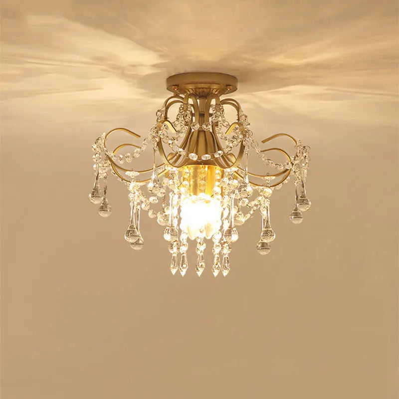 lampe dorée cristaux transparents classique salon chambre coucher moderne