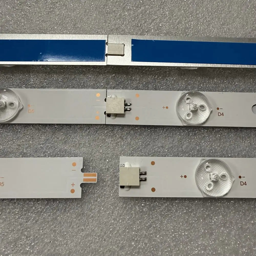 bandes lumineuses led argent bleu rondelles blanches connecteurs électriques certification ul rohs cem moderne
