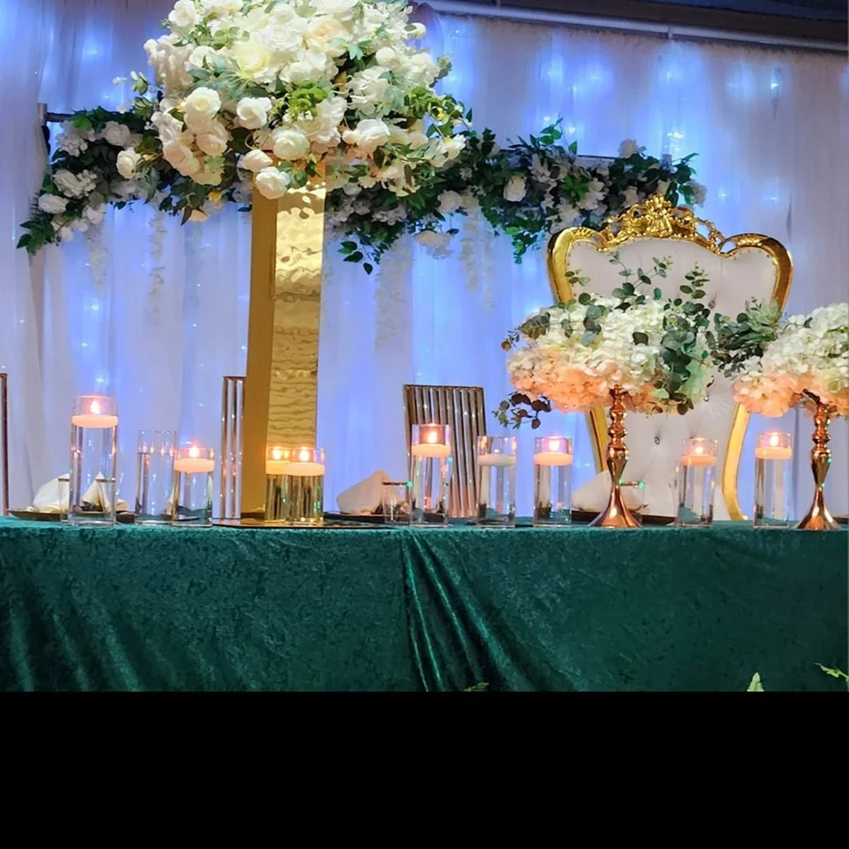 colonne décorative dorée géométrique moderne support bougie mariage grande hauteur métal brillant élégant