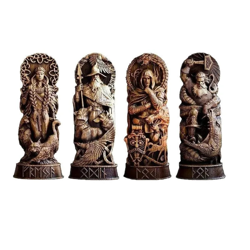 statues sculptées personnages mythologiques vikings bronzes dorés détails ethniques artisanat