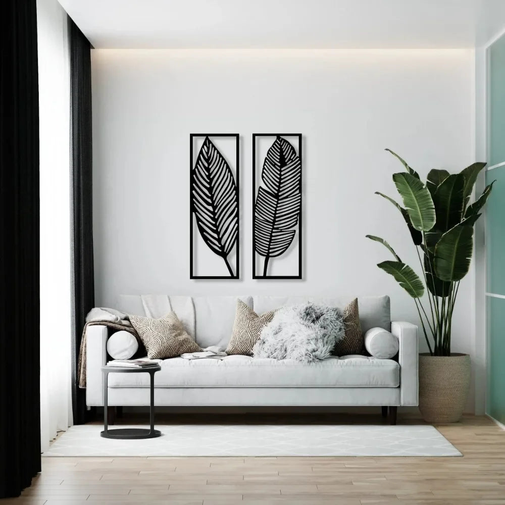 Décoration murale feuillage métal noir dans un salon