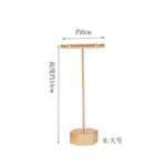 présentoir bijoux métal or mat texture brossée moderne élégant base conique supports différents tailles