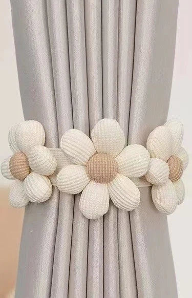 bracelets rideau crochetés fleur rustiques accessoires fenêtres beige clair foncé horizontal