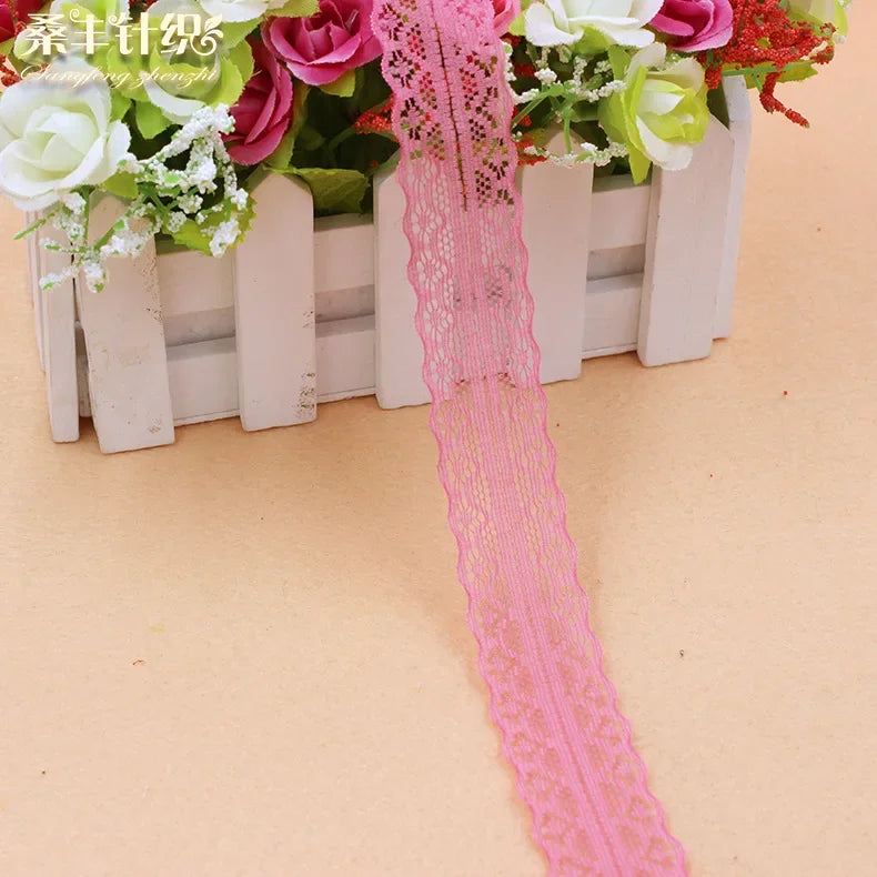 ruban dentelle 30mm violet rose orange bleu noir blanc motifs floraux classique polyester