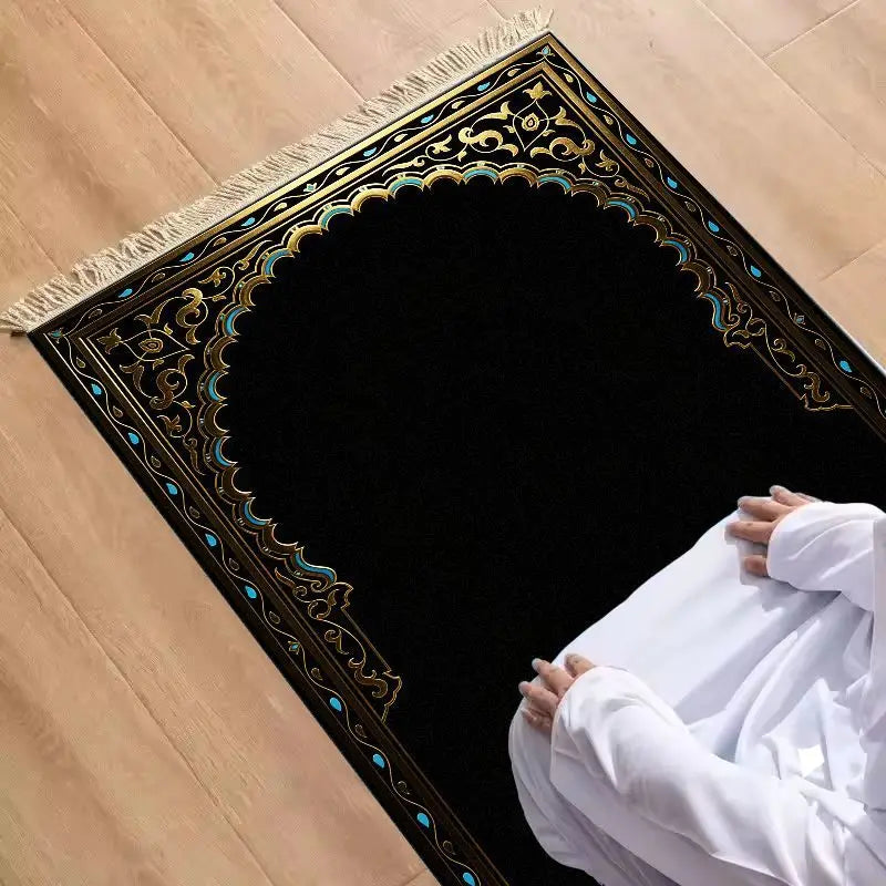 tapis prière islamique velours noir bleu doré motif floral traditionnel maison voyage