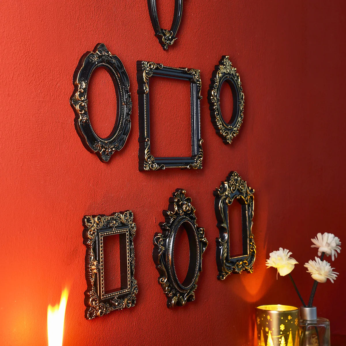cadre decoratif resine noir or ornements baroques classique boucles deco murale erotique erotique erotique